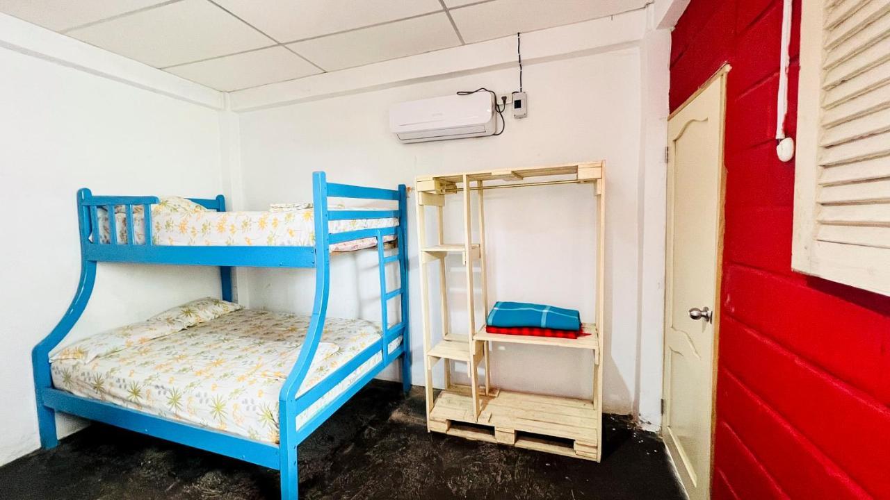 Arrecife Montanita Hostal Bagian luar foto