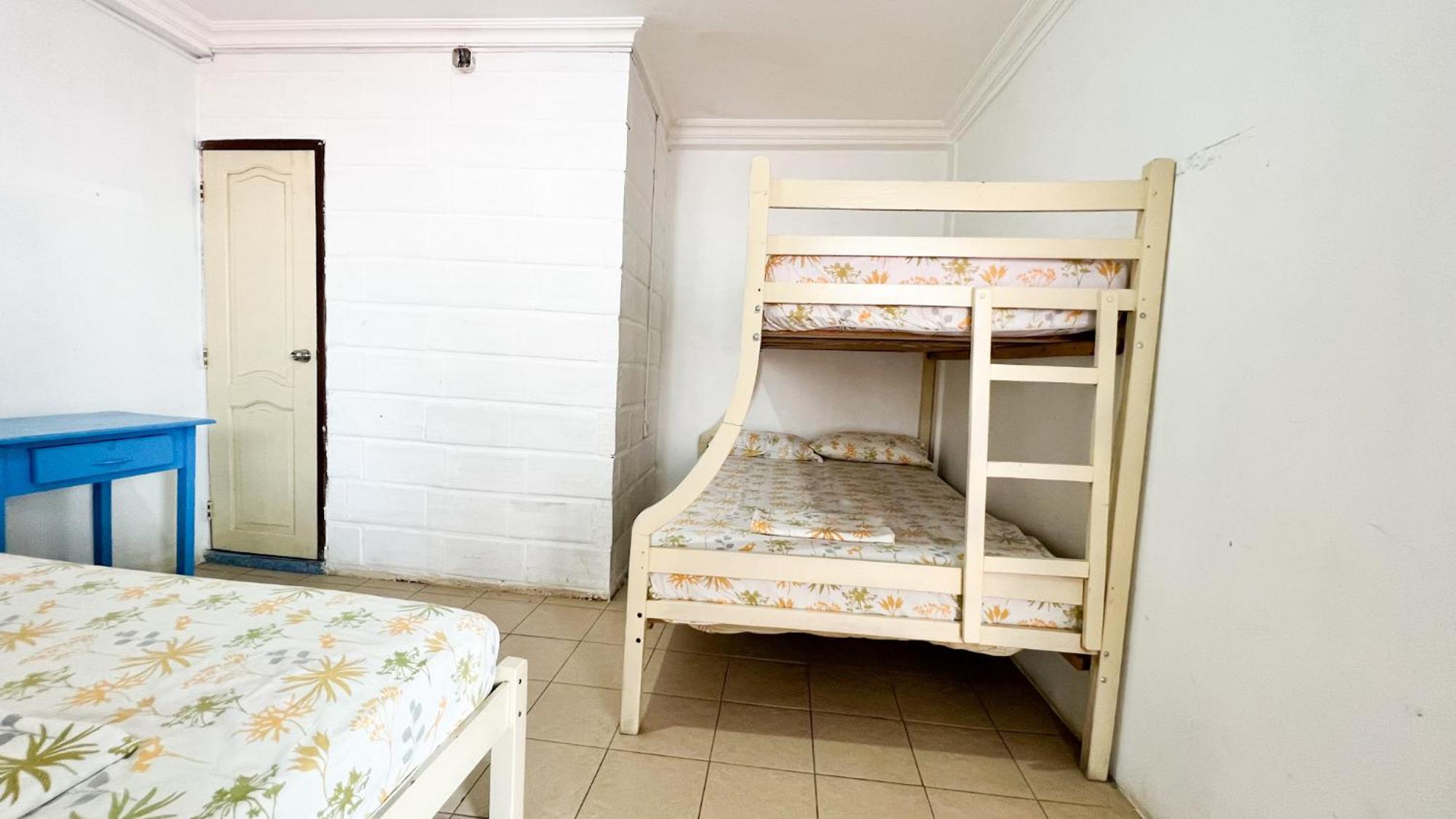 Arrecife Montanita Hostal Bagian luar foto